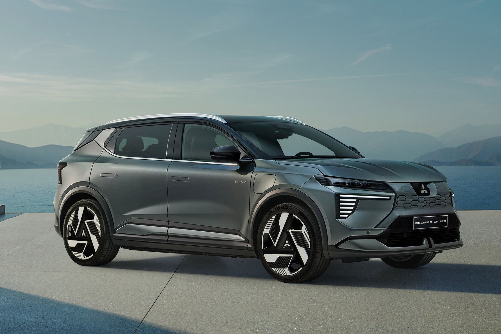 Mitsubishi Eclipse Cross crossover 100% elettrico