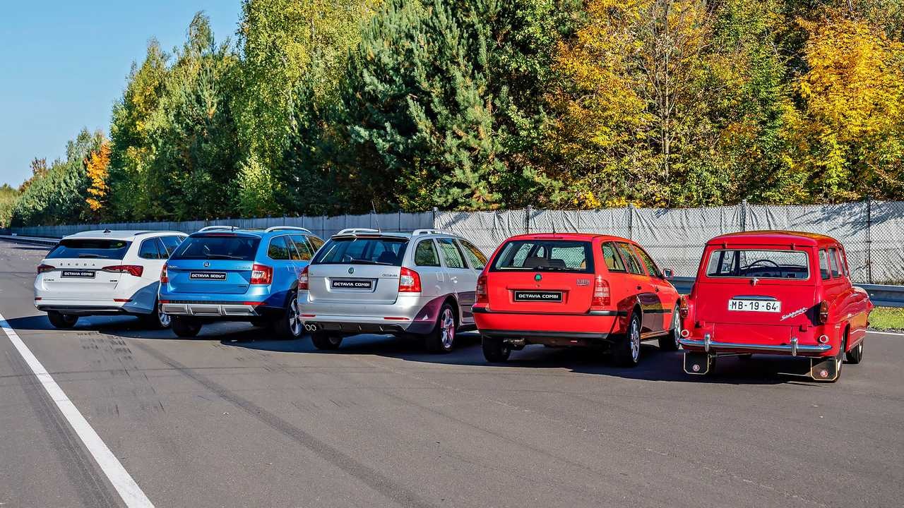 Škoda Octavia in diverse versioni e colori