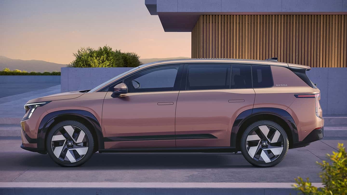 Škoda Peaq SUV elettrico a 7 posti vista laterale