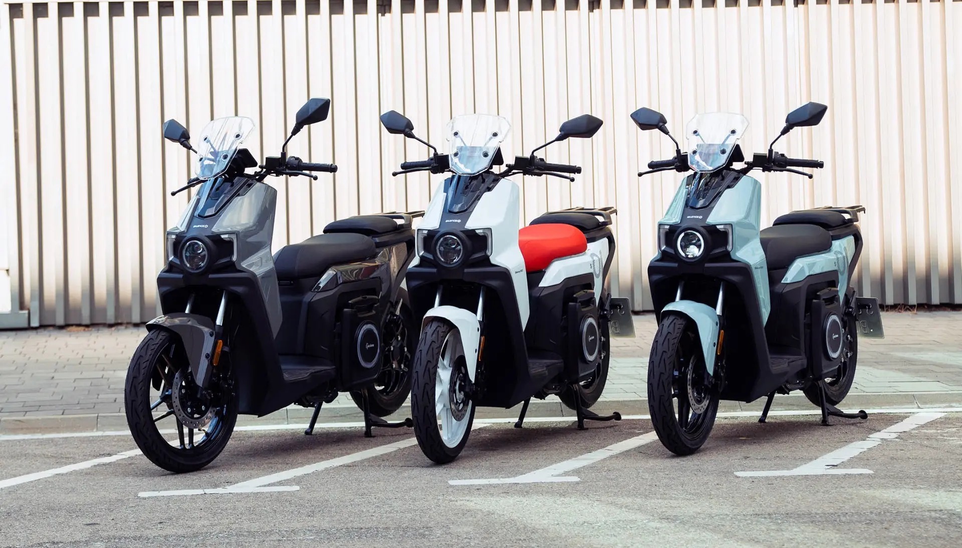 Silence S02 in città, scooter elettrico ideale per i pendolari urbani